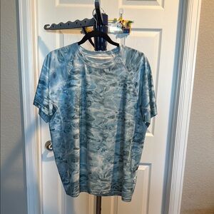 Aqua wear Blue Short Sleeve Swim Tee with Tie-Dye Design. Size XL